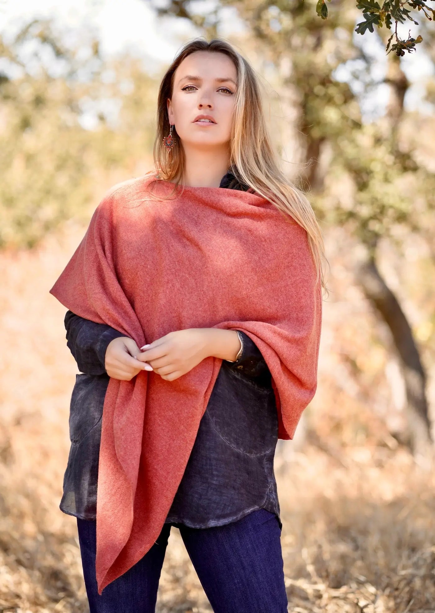Cashmere Poncho in Spice – Foxglove Berkeley