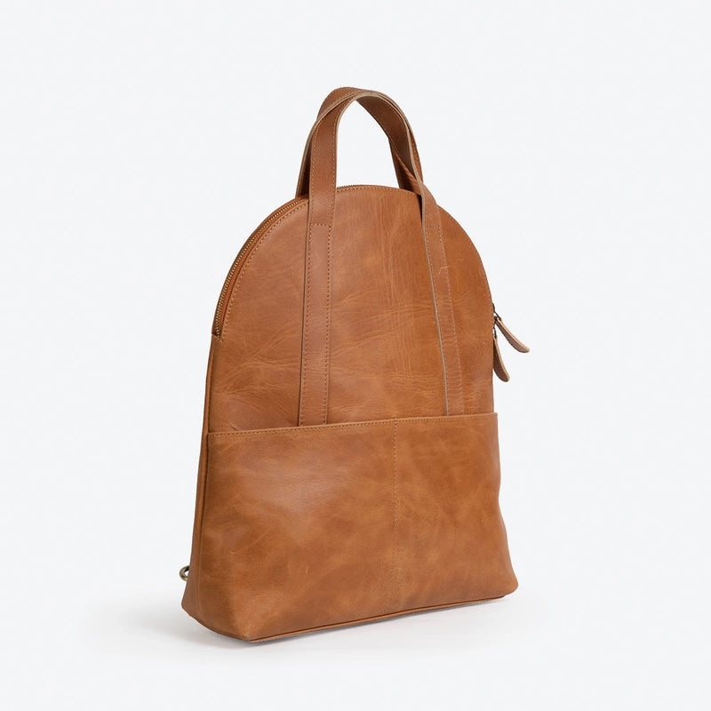 Halfmoon Leather Backpack - Camel