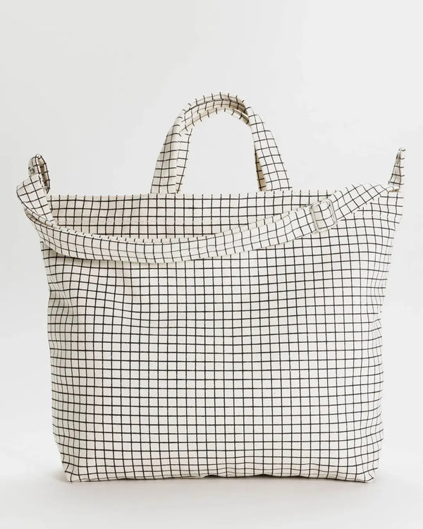 Baggu Horizontal Zip Duck Bag in Natural Grid