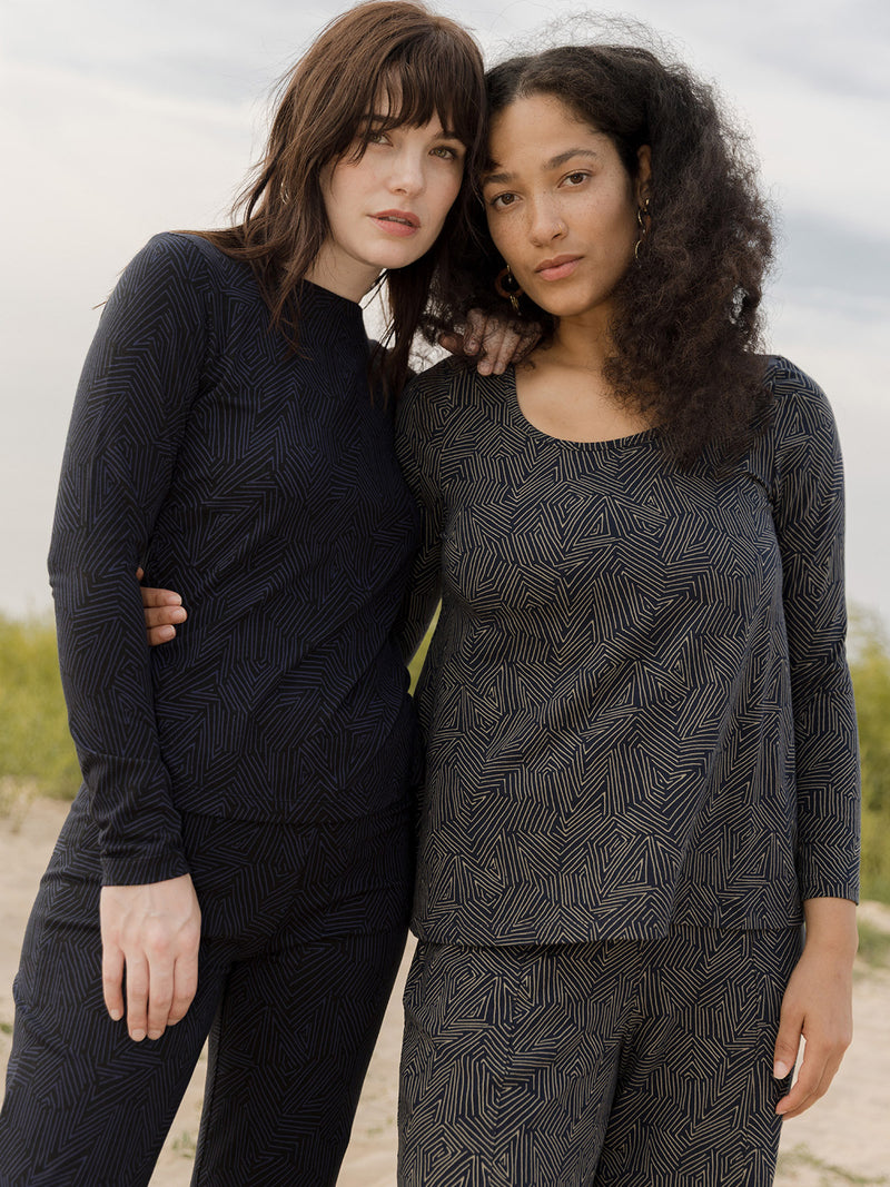 Jane Long Sleeve Ruched Top - Tree Rings Midnight